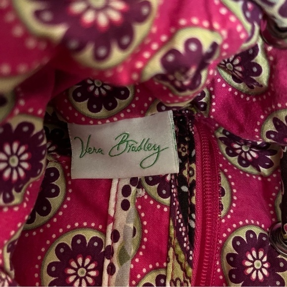 Vera Bradley medium crossbody, drawstring purse. - Picture 9 of 10